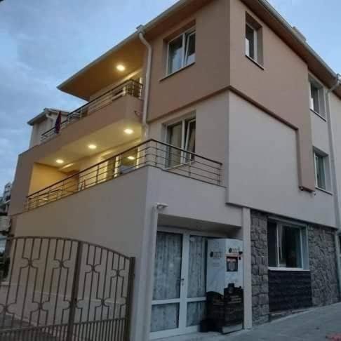 Guest House Dimovi سوزوبول المظهر الخارجي الصورة